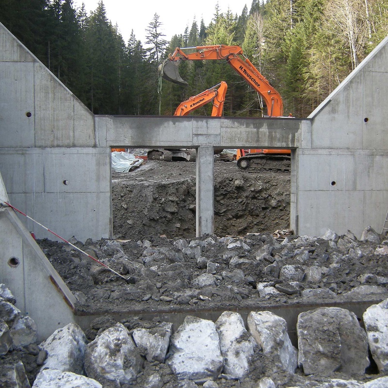 Neubau Geschiebesammler Tschärzisbach